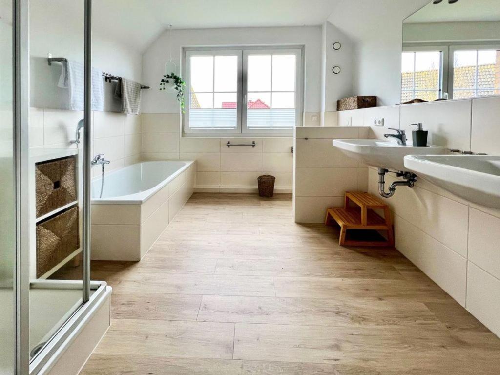 "Sonnenliebe" Ferienhaus Groß Schwansee Buitenkant foto
